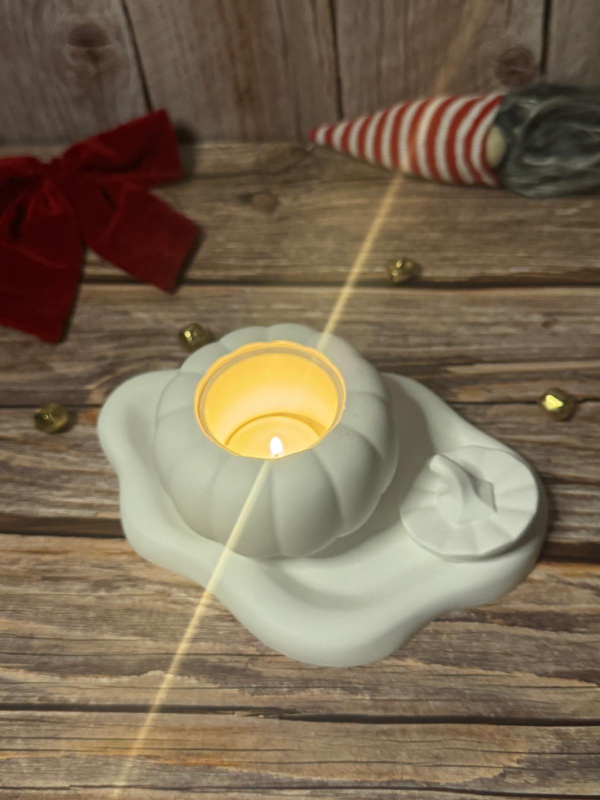 Wavy Tray & Pumpkin Candle Holder
