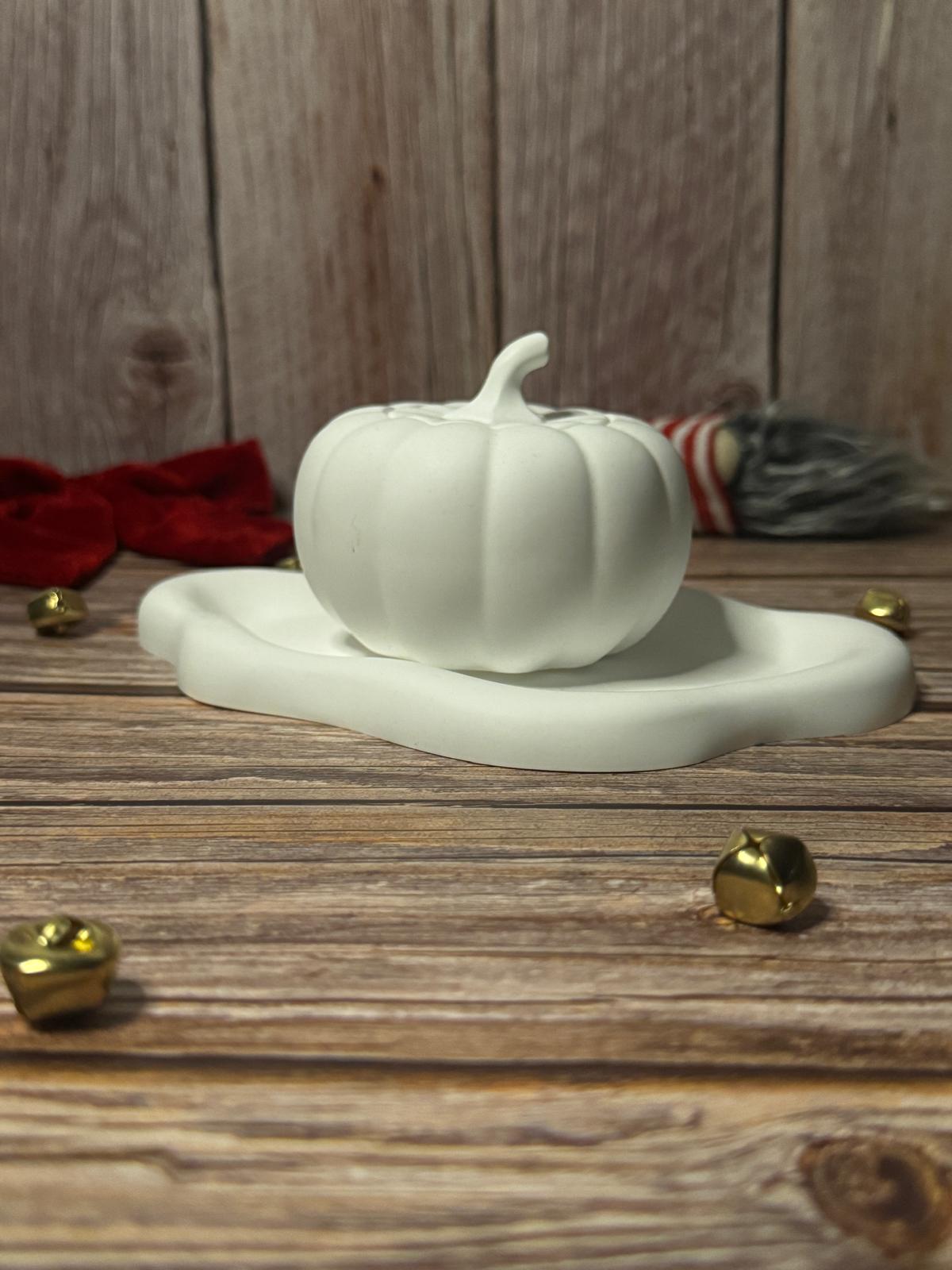 Wavy Tray & Pumpkin Candle Holder